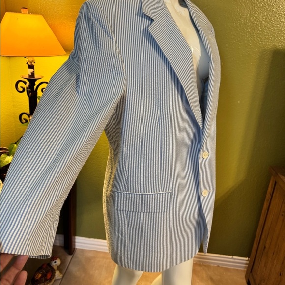 Brooks Brothers Blue and White Seersucker Sport Coat - Picture 1 of 15
